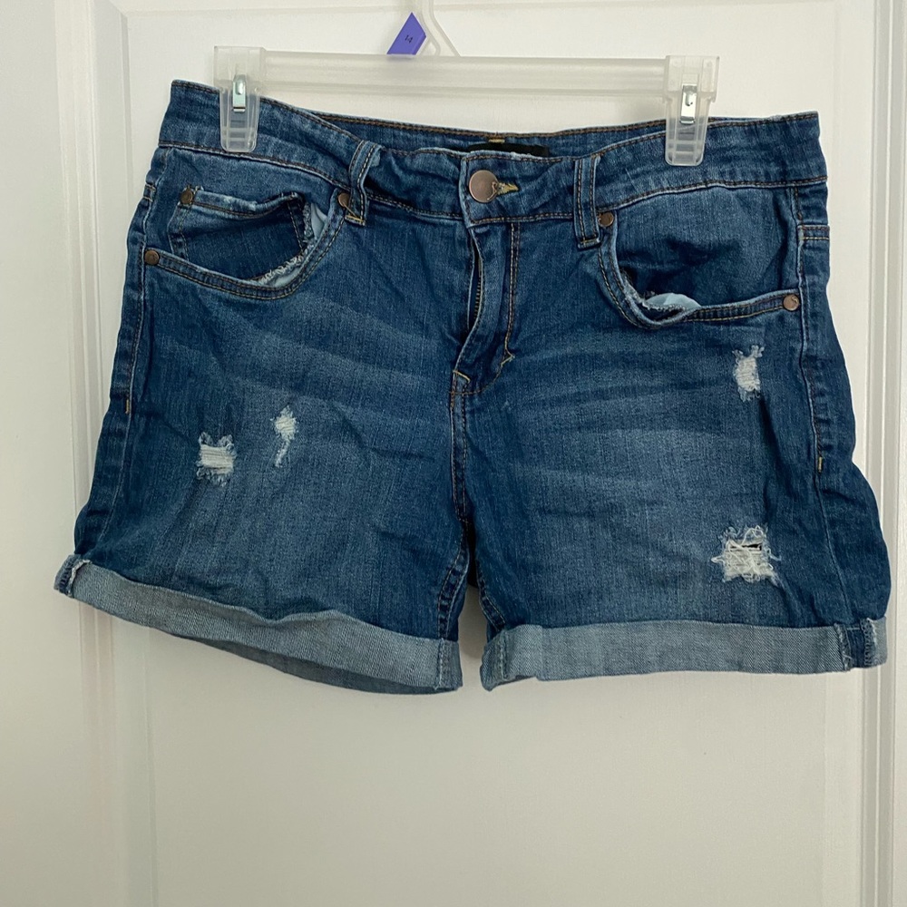Dollhouse Jean shorts, Sz Juniors 9